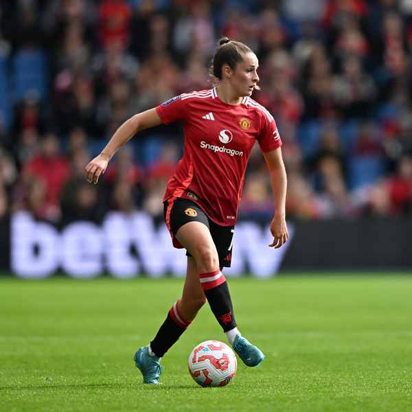 how-to-watch-and-follow-united-women-v-arsenal