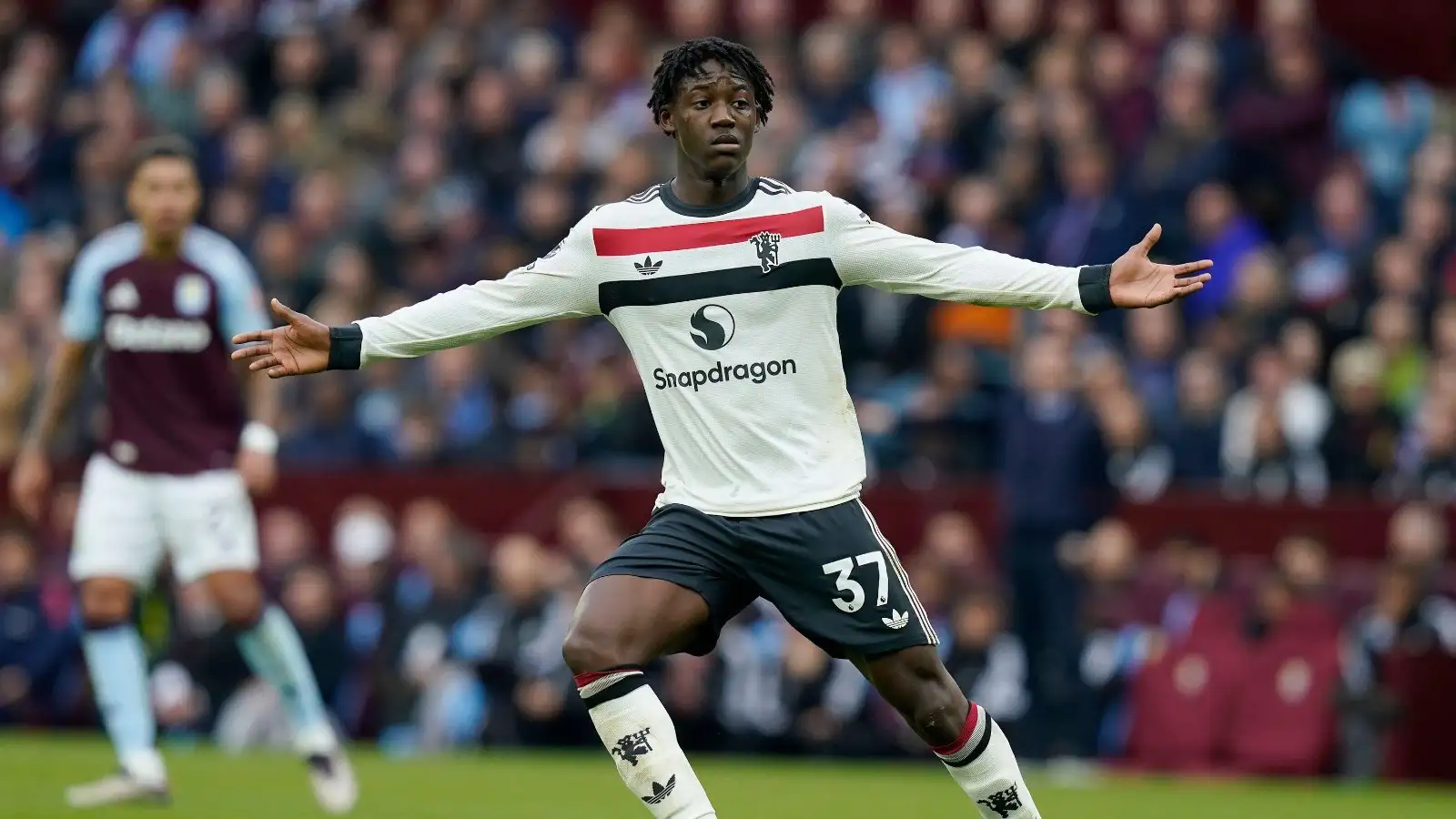 man-utd-teen-reveals-man-city-idol,-while-insisting-fa-cup-final-win-didn’t-make-season-‘success’ man-utd-teen-reveals-man-city-idol,-while-insisting-fa-cup-final-win-didn’t-make-season-‘success’
