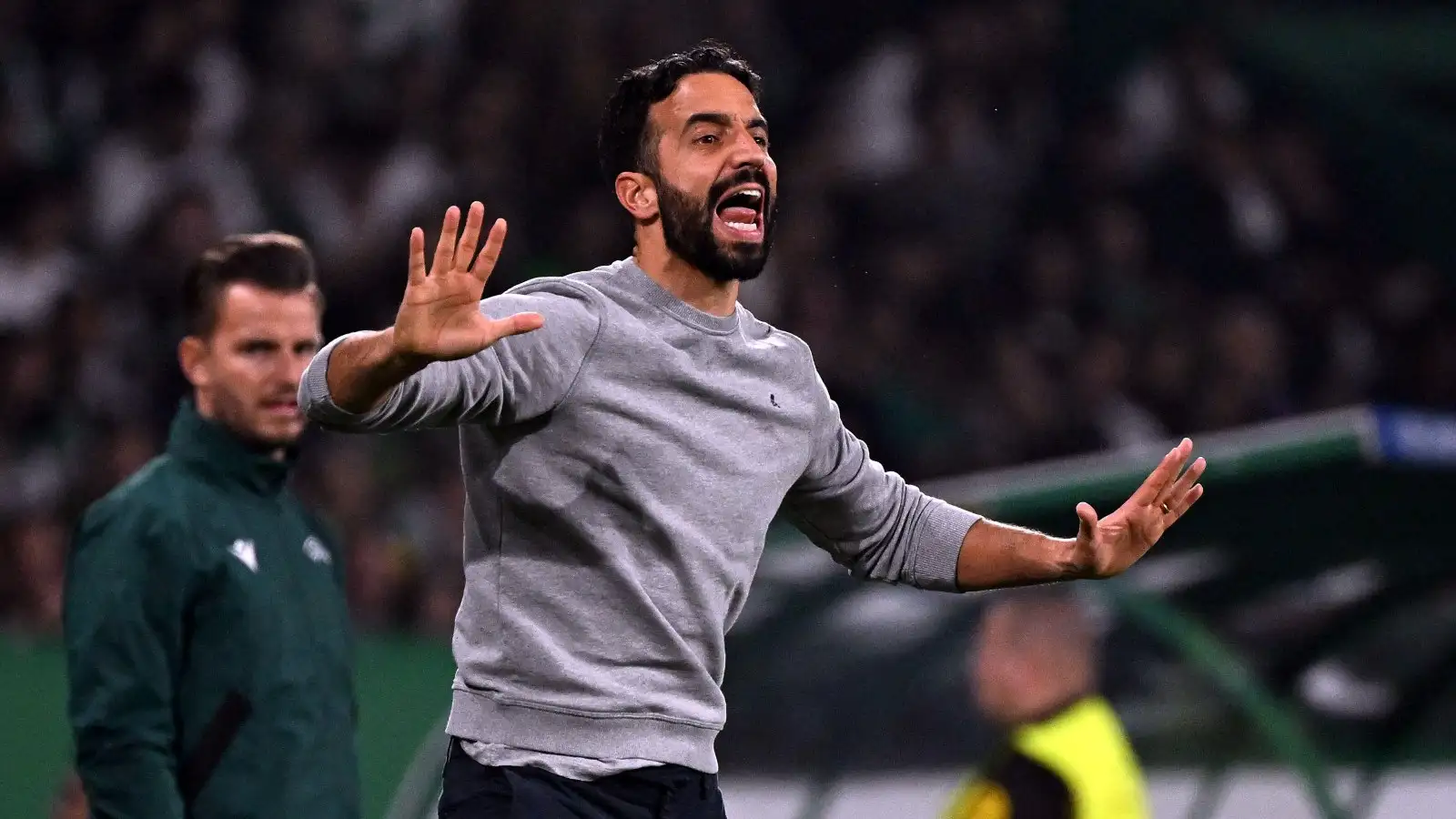 amorim-deals-blow-to-man-city-as-‘sexy-priority’-target-chooses-man-utd-for-one-reason-in-‘major-coup’ amorim-deals-blow-to-man-city-as-‘sexy-priority’-target-chooses-man-utd-for-one-reason-in-‘major-coup’