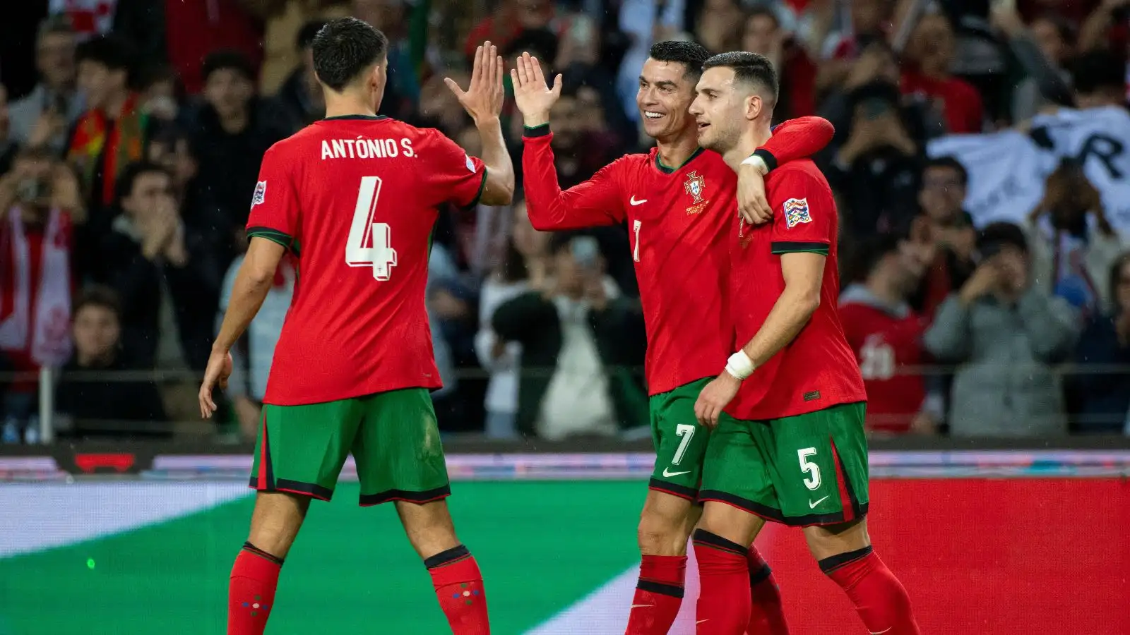 man-utd,-liverpool,-chelsea-target-denied-pl-summer-move-while-juventus-also-battling-for-signing man-utd,-liverpool,-chelsea-target-denied-pl-summer-move-while-juventus-also-battling-for-signing