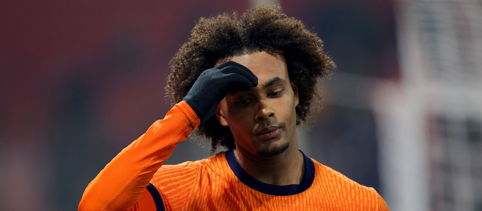 “i-am-not-going-to-…“:-koeman’s-response-to-zirkzee-question-speaks-volumes-following-bosnia-disasterclass