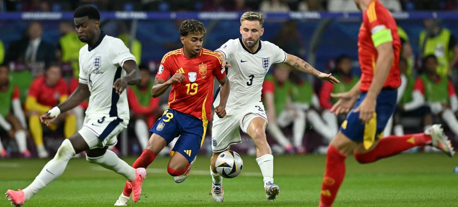 “i-will-take-care-of-him”:-amorim-vows-to-protect-“very-good”-united-defender