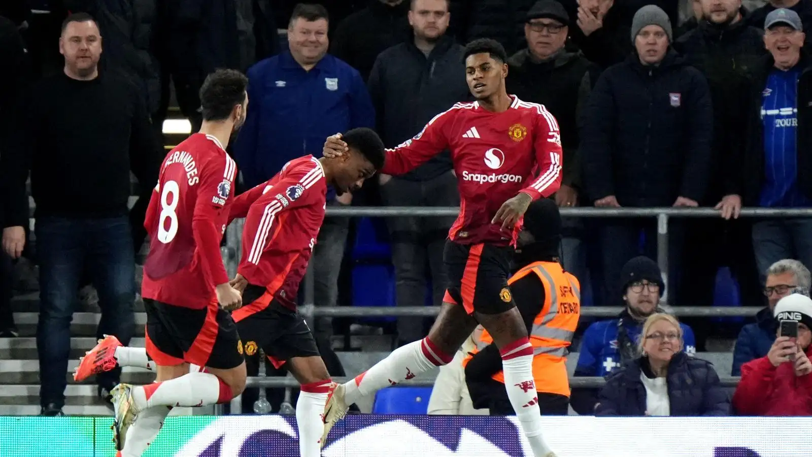 amorim-spots-rashford-problem-at-man-utd-as-the-new-boss-reserves-special-praise-for-two-stars