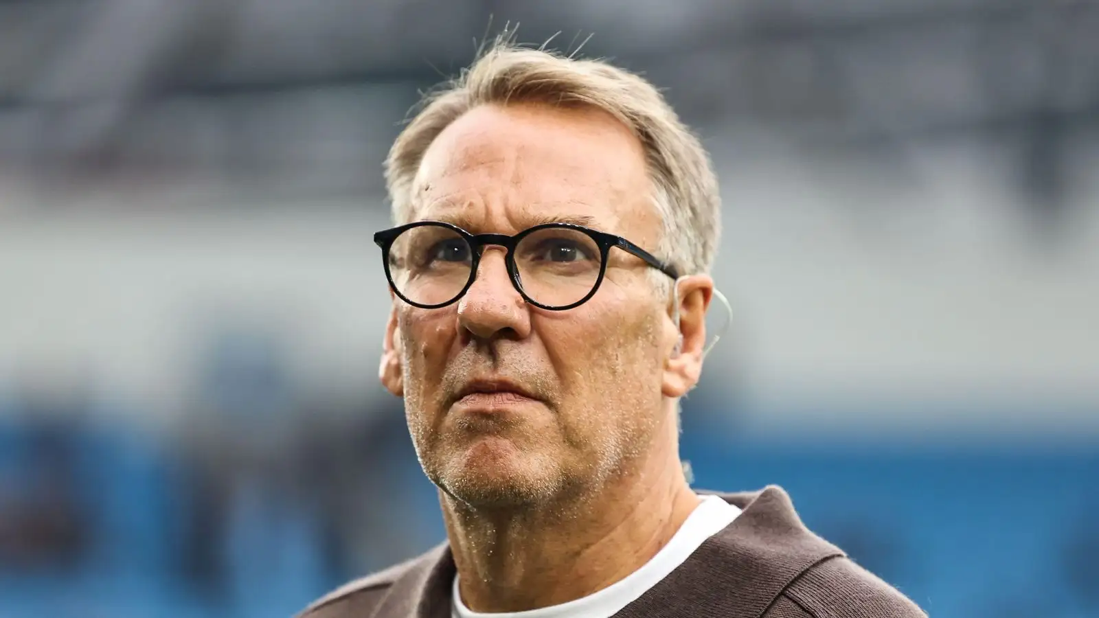 man-utd:-merson-makes-‘destroyed-by-four-or-five-goals’-claim-as-he-makes-everton-prediction
