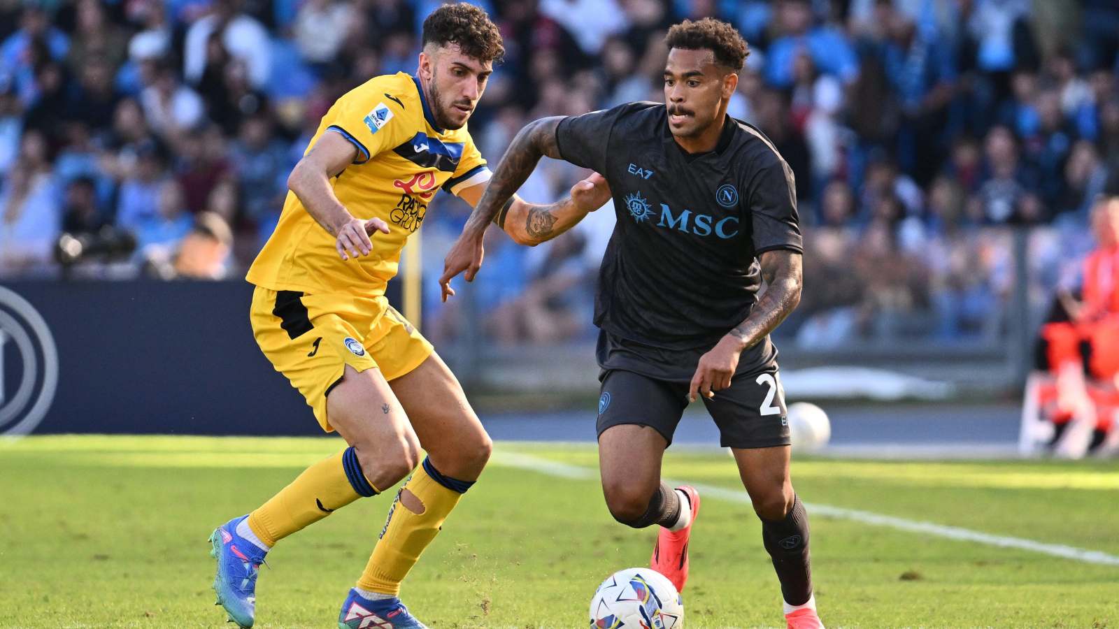 liverpool-‘impressed’-by-serie-a-left-back-but-slot-‘likes’-three-others-amid-robertson-doubts