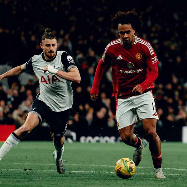 zirkzee-proud-of-spirit-reds-showed-at-spurs