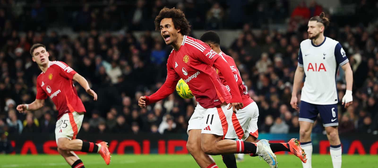 “great-spirit”:-united-star-lavishes-praise-on-team’s-response-despite-4-3-cup-defeat-to-spurs
