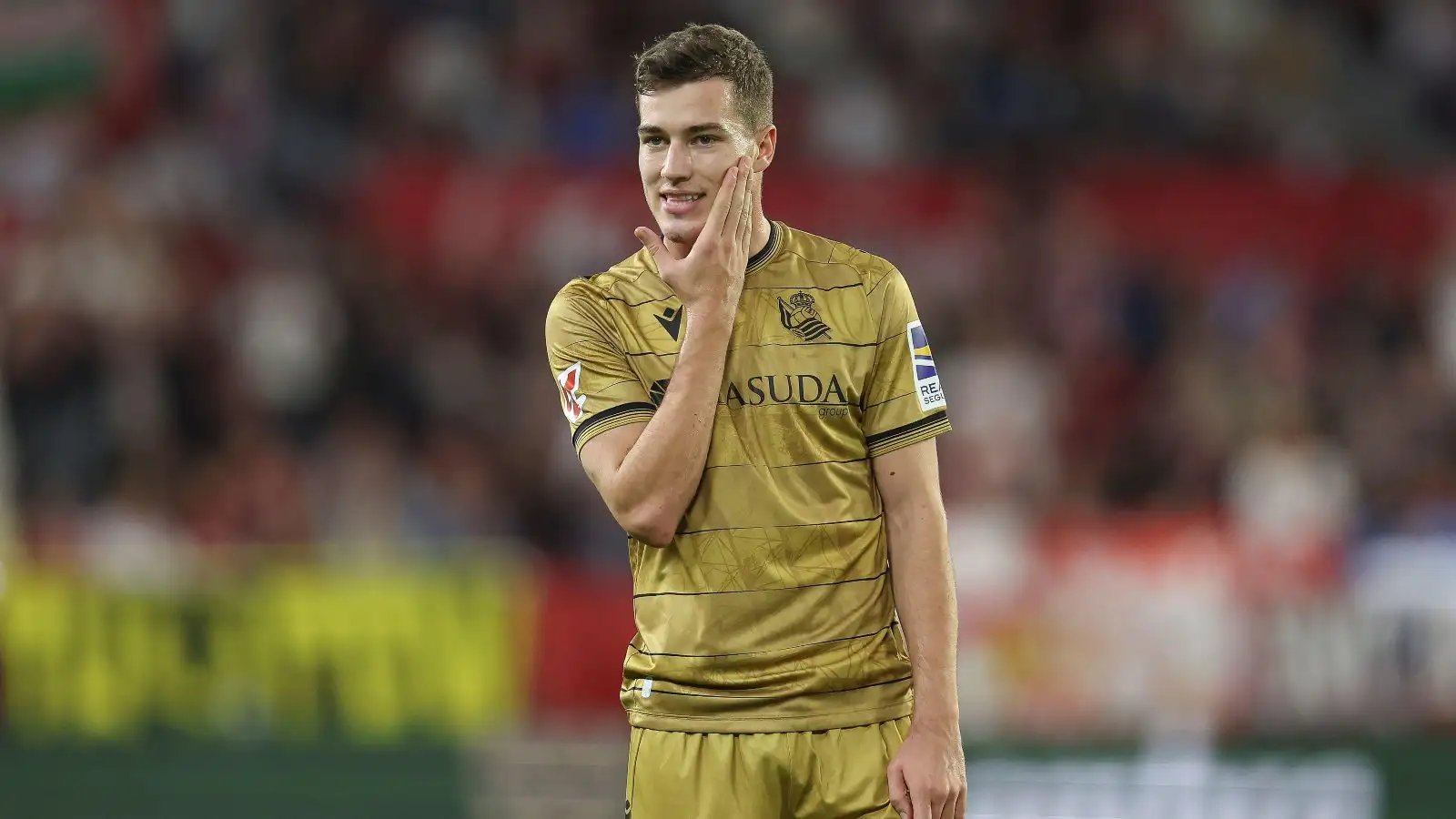 ‘of-course,-i-like’-–-la-liga-star-reacts-to-man-utd-links-and-makes-phone-call-claim