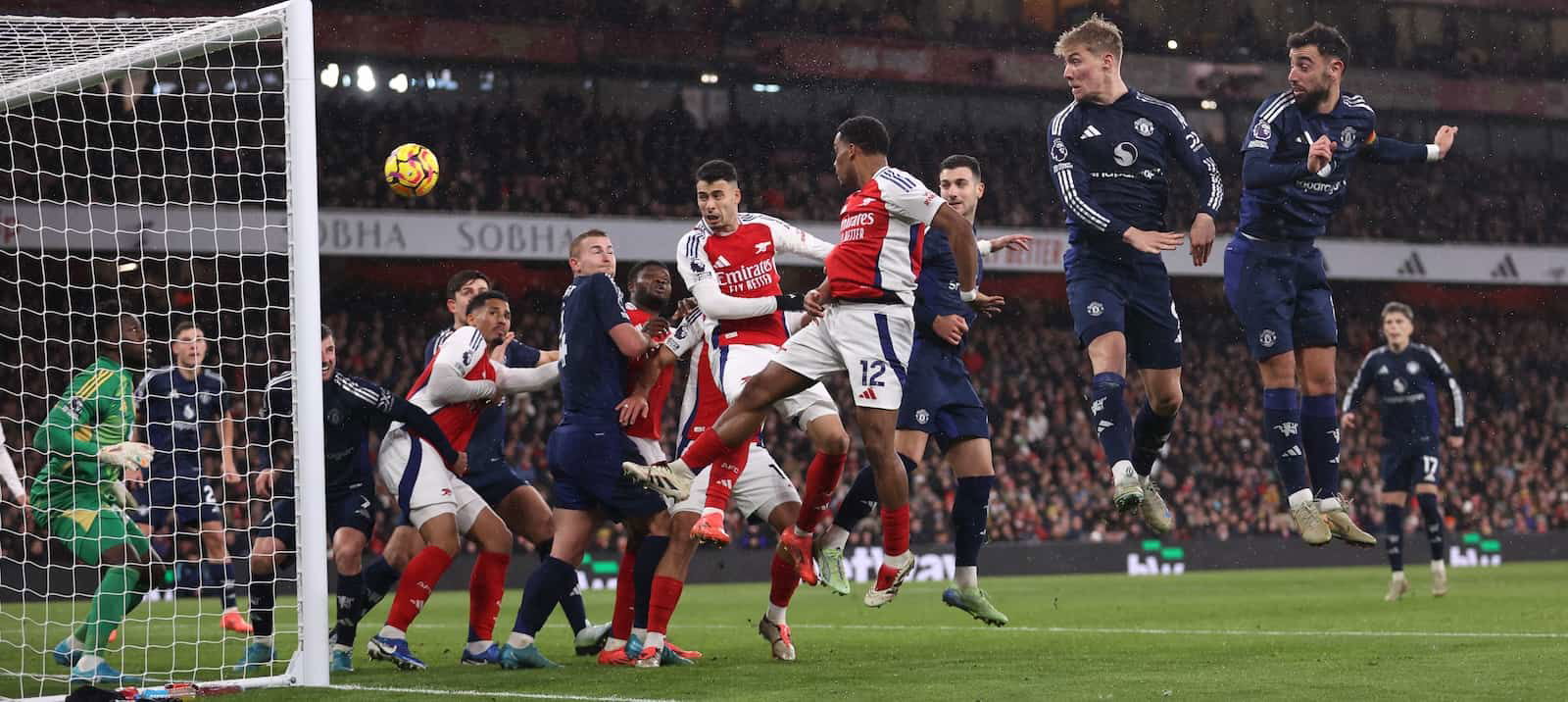 100%-ground-duels-won,-4/5-long-balls,-2-clearances:-united-star-didn’t-deserve-to-be-on-the-losing-team-against-arsenal