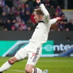 “best-option-for-sure”:-owen-hargreaves-says-amorim-has-solved-problem-position-at-united
