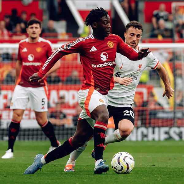 how-to-watch-and-follow-liverpool-v-united