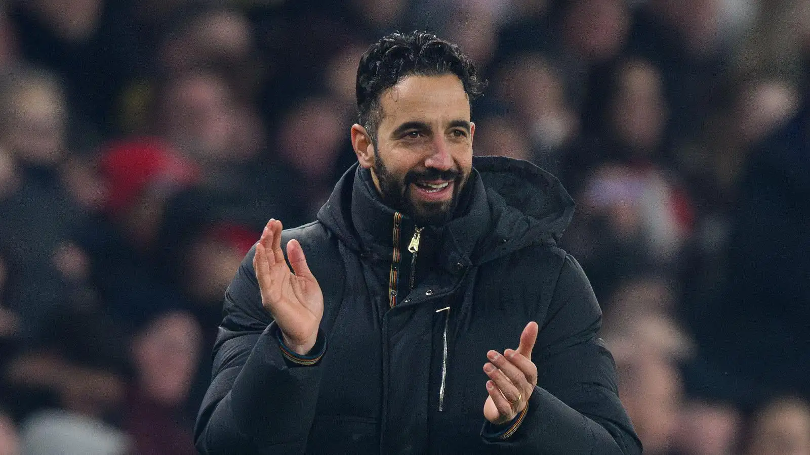 man-utd-transfer:-left-back-‘completes-medical’-as-red-devils-‘beat’-arsenal-to-amorim’s-first-signing