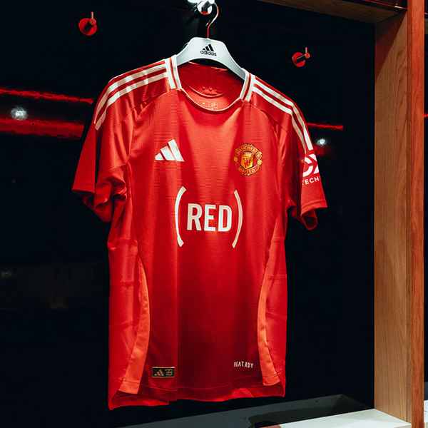 snapdragon-and-united-join-forces-with-(red)