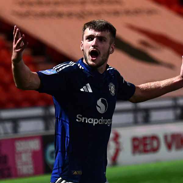 jack-kingdon-joins-rochdale-on-loan