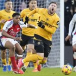 arsenal:-michael-oliver-made-a-‘great-decision’-to-send-off-lewis-skelly-over-‘potential-leg-breaker’