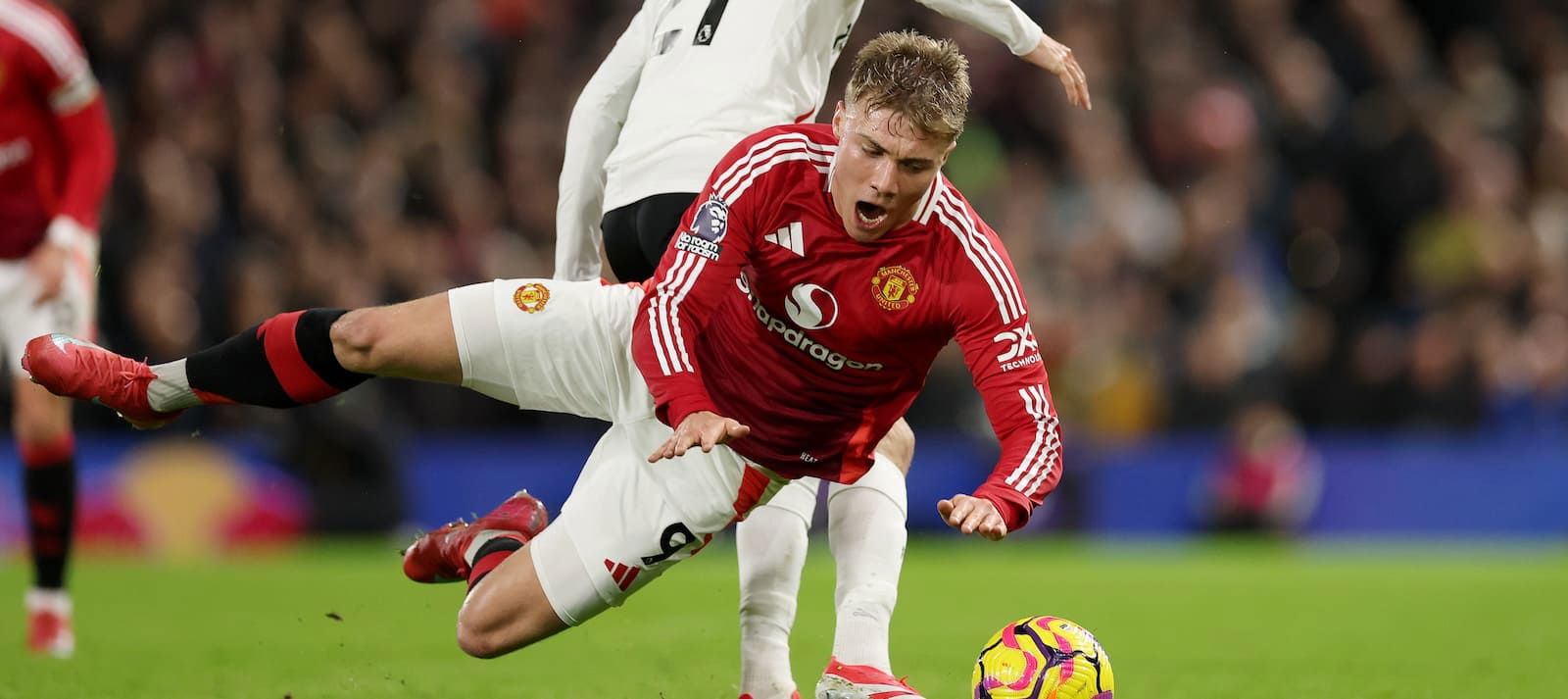 0/6-aerial-duels-won,-6-passes-completed,-0-shots,-0-dribbles:-amorim-should-do-away-with-this-star-after-disaster-class-vs.-fulham