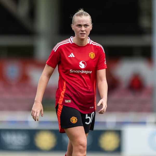 amelia-oldroyd-joins-burnley-on-loan