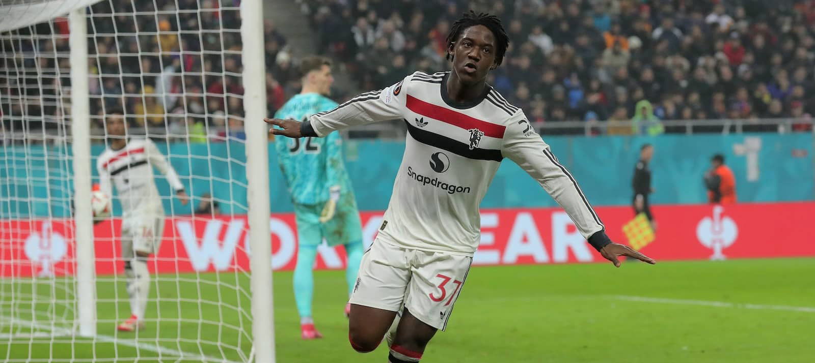 amorim-says-key-player-who-was-“not-comfortable”-became-“very-happy-on-the-pitch”-yesterday-vs-fcsb