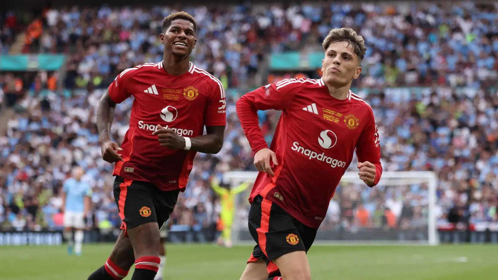 ‘thick’-rashford-racism-theory-debunked-by-garnacho-evidence