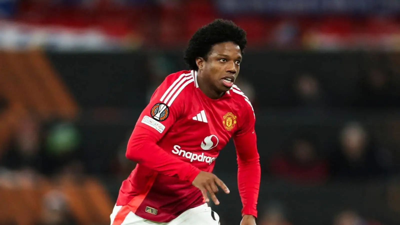 man-utd-in-talks-to-push-47-game-man-out-after-snatching-arsenal-defender