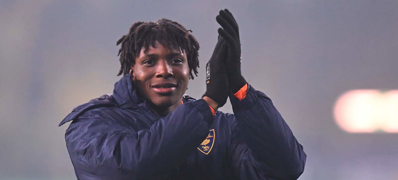 “he-is-on-the-biggest-blade”:-national-team-coach-throws-down-the-gauntlet-to-united-starlet