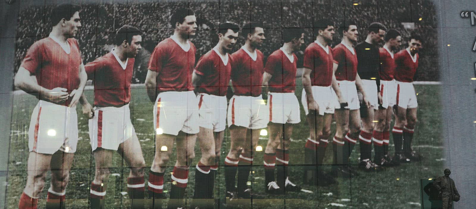 united-to-hold-memorial-service-today-to-mark-“darkest-day”-in-club’s-history