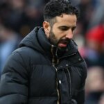 scholes-claims-man-utd-star-is-‘lost’-under-amorim:-‘they-don’t-know-what-to-do-with-him’