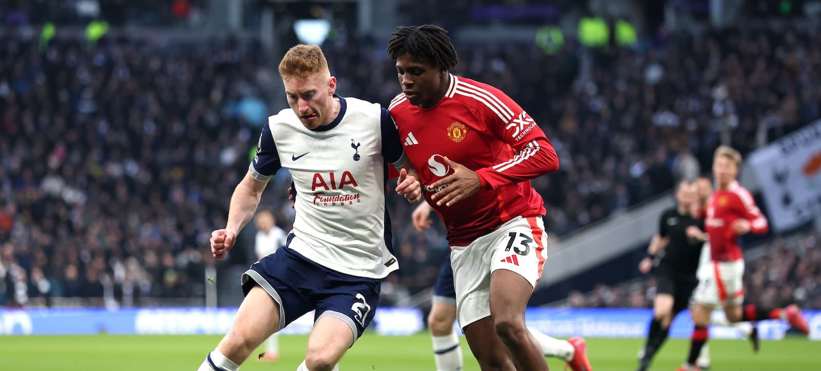 7/8-ground-duels-won,-100%-aerial-duels,-4-tackles:-this-united-defensive-monster-was-a-huge-positive-in-loss-vs.-spurs