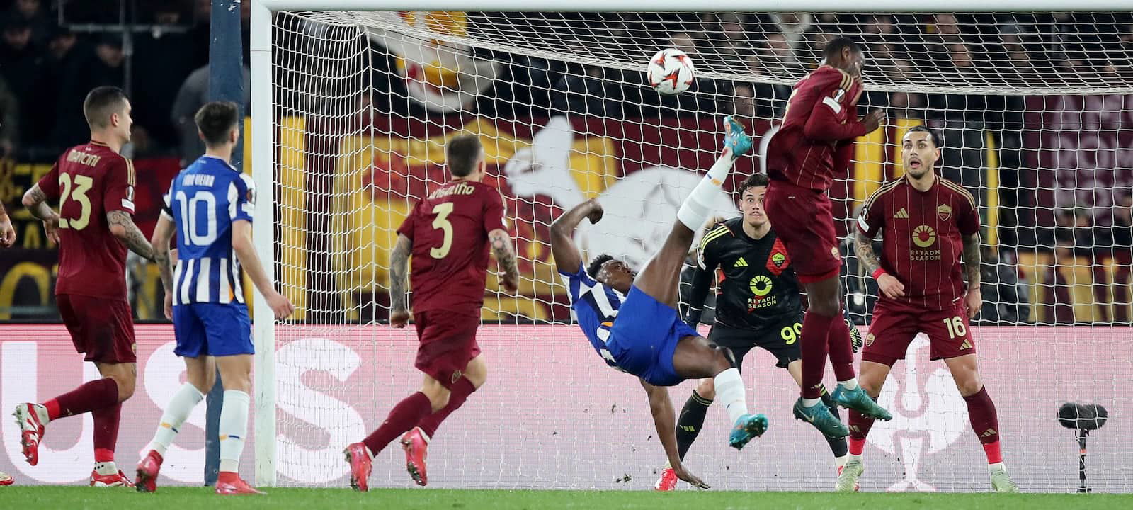 “powerful-and-rapid”-6ft4in-beast-will-transform-united-into-title-contenders-next-season-–-opinion