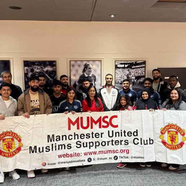 mazraoui-meets-our-muslim-supporters’-club