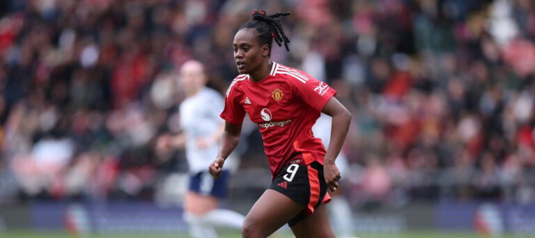 Video: United Women make it seven league wins in a row with convincing 2-0 victory over Leicester
