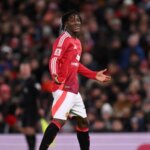 man-utd-‘trying-to-convince’-mainoo-to-stay-as-youngster-is-slammed-for-‘ridiculous’-demands