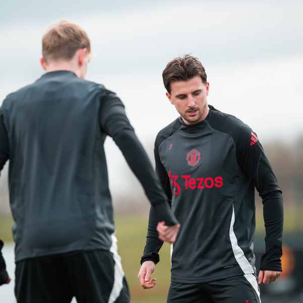 Mount returns to training