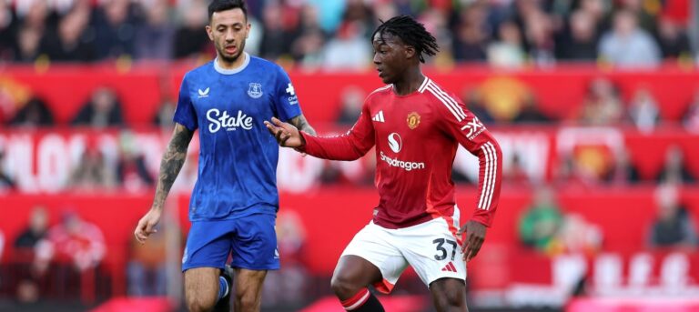 Man United still hope to tie down £79m midfielder amid fierce contract standoff – report