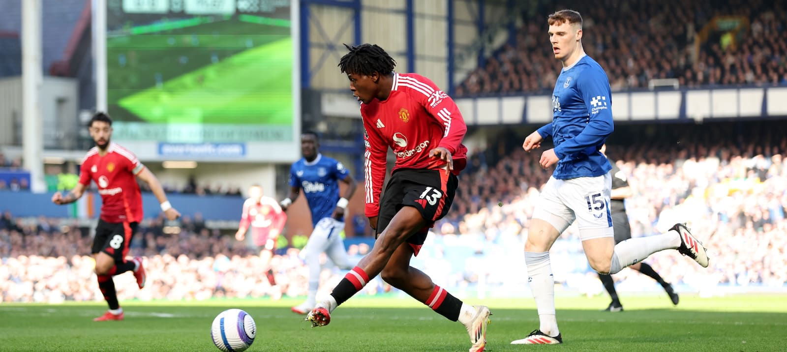 “we’re-just-really-excited:”-in-form-defender-details-how-united-will-defeat-real-sociedad-in-tonight’s-crucial-clash