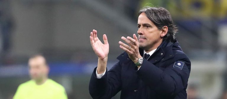 United linked manager seen as one of “the best in the world” to sign lucrative extension at current club – report