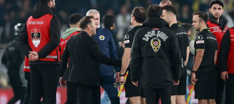 Video: José Mourinho bizarrely attacks rival coach Okan Buruk after Galatasaray beat Fenerbahce