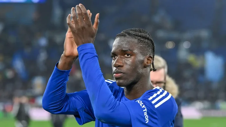 Cesc Fabregas warns Manchester United over £35m transfer move for Liverpool-linked wonderkid