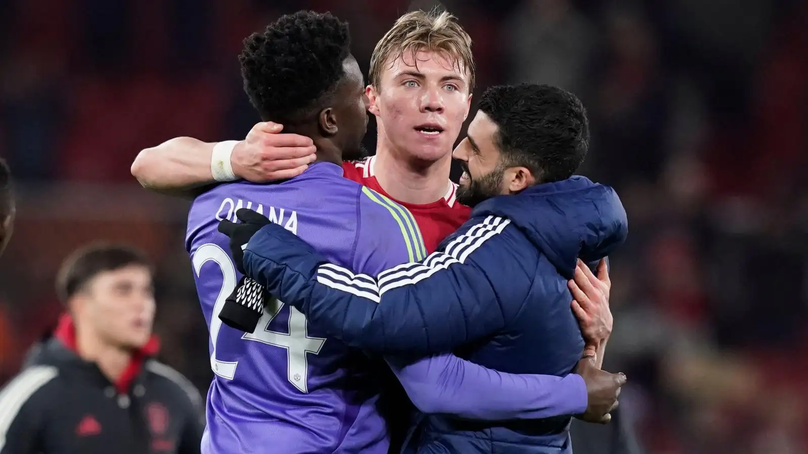 man-utd-tipped-to-sell-‘awful’-player-in-the-summer:-‘it-looks-like-the-pressure-is-getting-to-him’