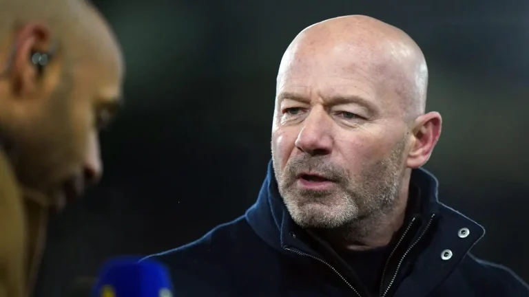 Shearer tells ‘desperate’ Man Utd to replace two stars and give Amorim ‘three transfer windows’