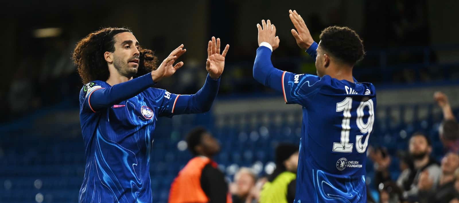video:-1-assist,-4-key-passes,-3-deadly-crosses:-united-loanee-sparkles-as-side-reach-european-semi-final