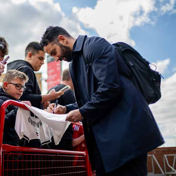 Team news for United v Wolves