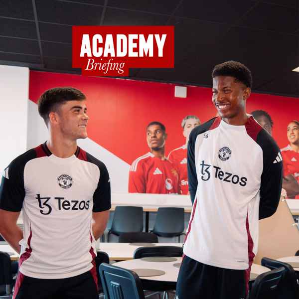 academy-briefing:-graduates-presented-with-debut-frames academy-briefing:-graduates-presented-with-debut-frames