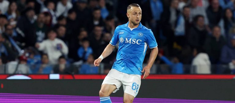 United to raid Serie A giants for midfield monster who has excelled alongside former United star – report