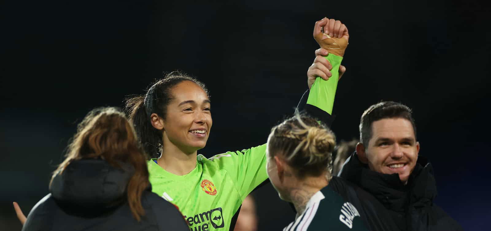 official:-united-confirm-key-star-enjoying-brilliant-wsl-season-has-signed-a-new-contract