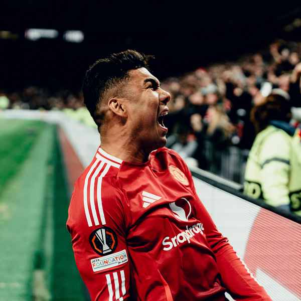 casemiro:-we-need-to-speak-about-united-fans