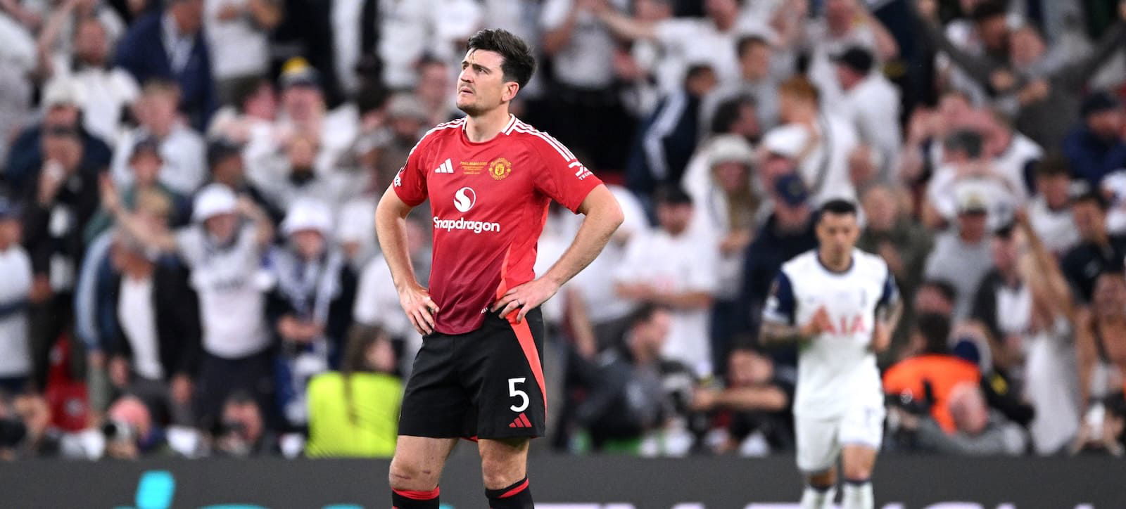 roy-keane-gives-his-candid-opinion-on-the-“huge-cracks”-at-man-united