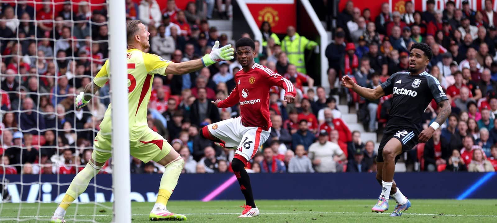 100%-crossing,-100%-tackles,-2-key-passes:-united-livewire-was-the-game-changer,-amorim-has-tough-decision-on-his-hands