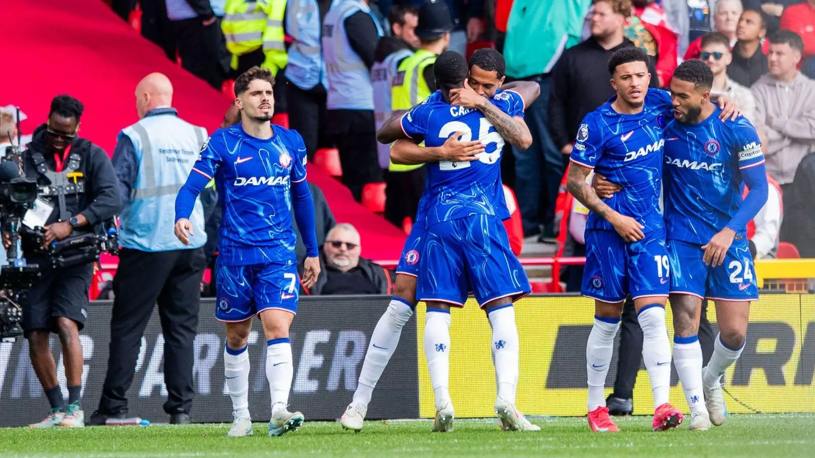 newcastle-lucky-amid-aston-villa-misery-at-man-utd,-chelsea’s-statement-win-as-salah-equals-record