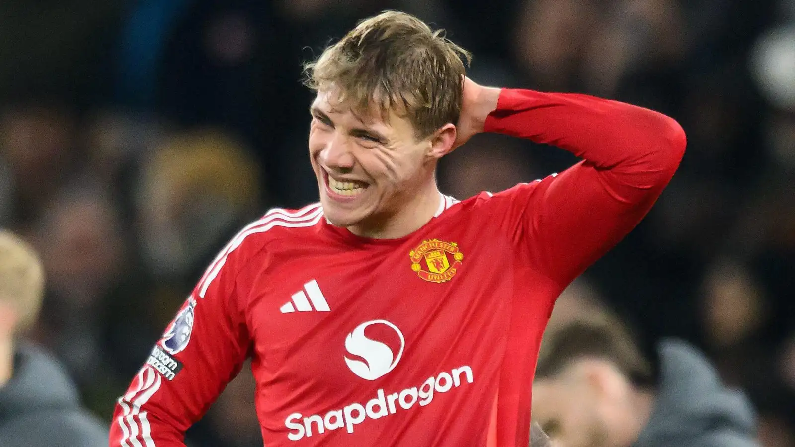 man-utd:-red-devils-chief-flies-out-for-napoli-‘meeting’-over-player-plus-33m-swap-deal